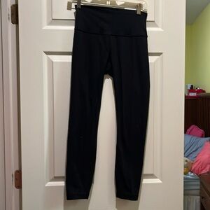 Black Lululemon Wunder Under Leggings
